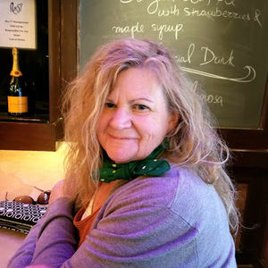 Meet your Posher, Kelly